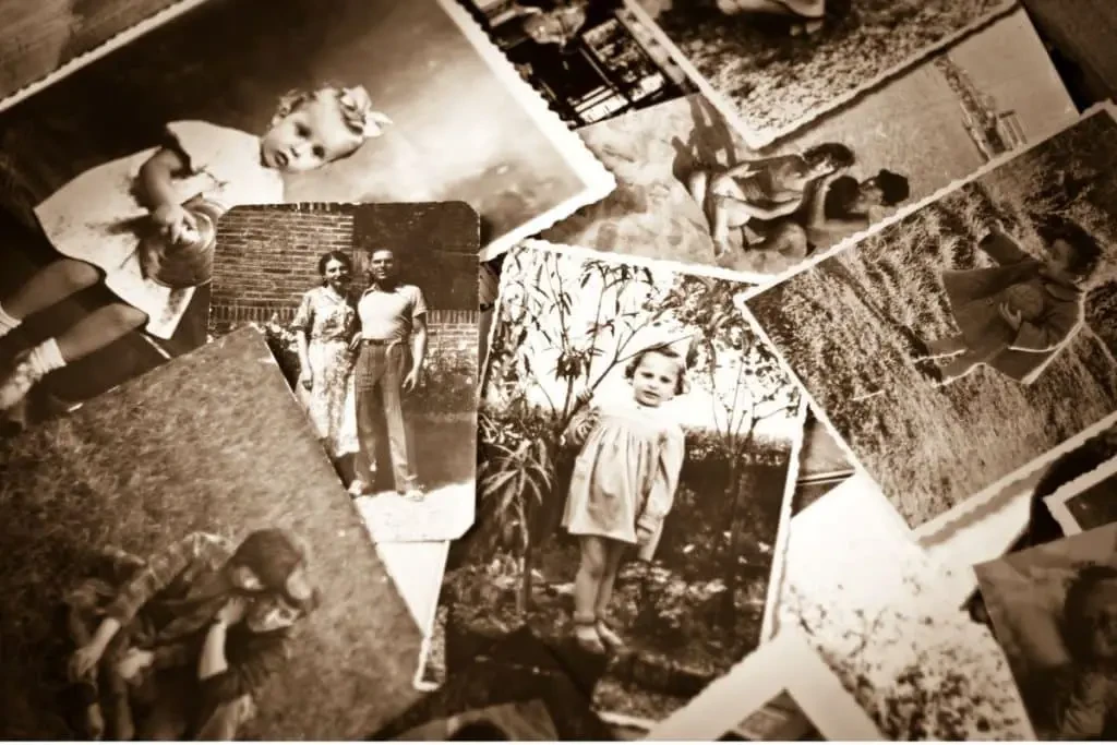Les albums photos, un outil efficace pour transmettre l'histoire familiale