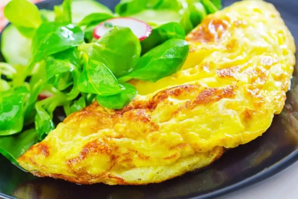 Omelette bien cuite autorisée à la femme enceinte