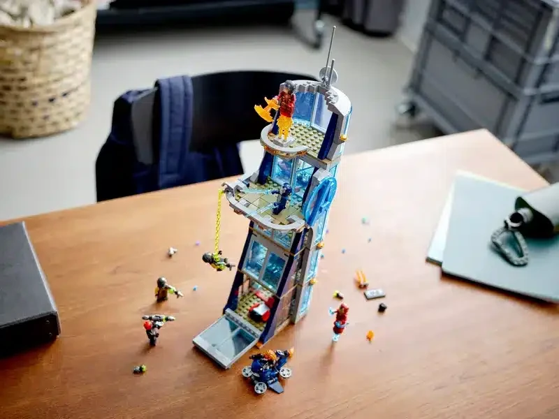  La tour de combat des Avengers, un ensemble LEGO Marvel